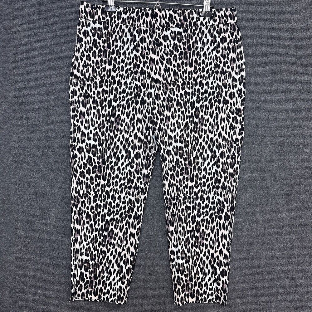 89th+Madison Capri Pants PXL Black & White Leopard Print Edgy Chic